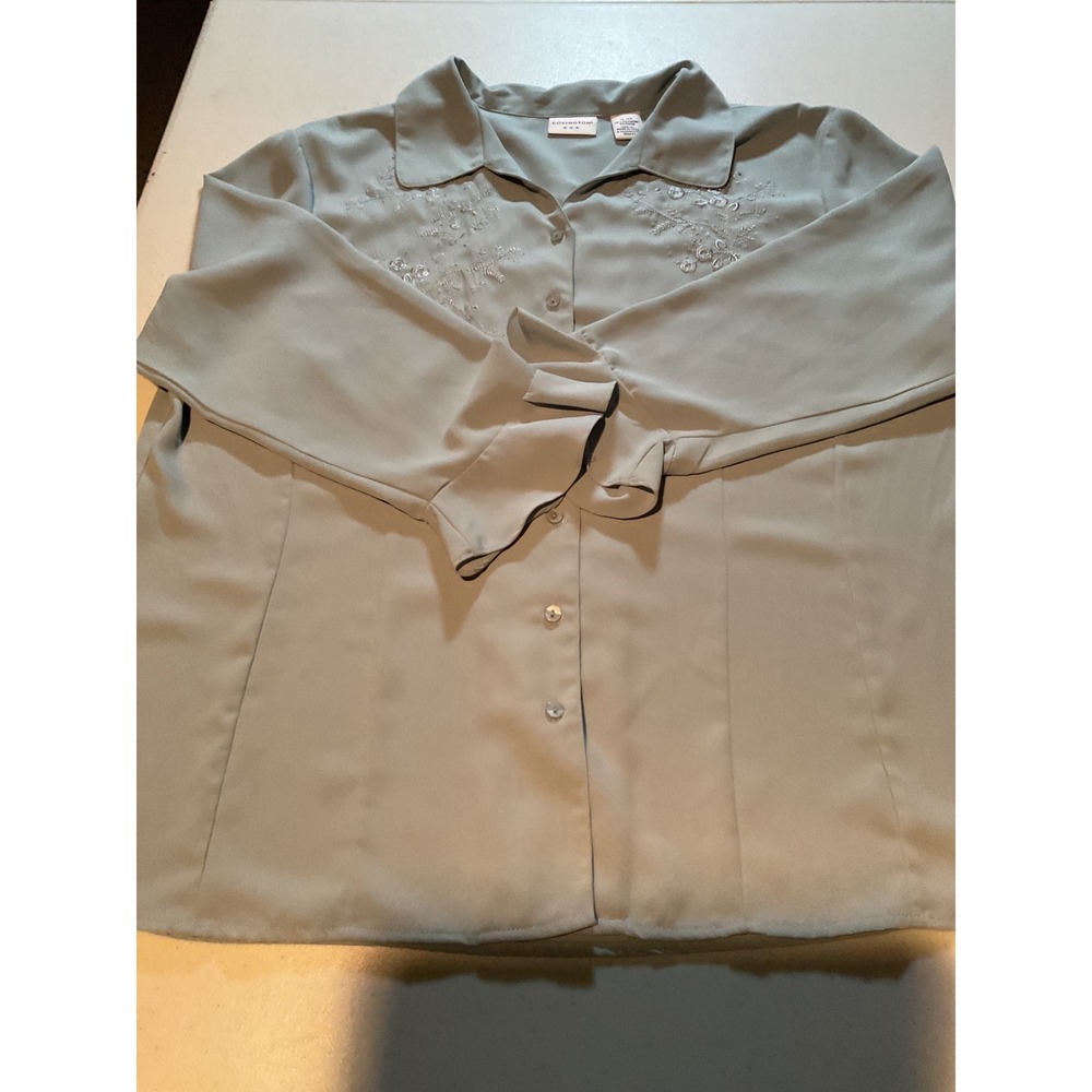 Covington Embroidered Button Down Shirt Women's XL Light Blue Floral Long Sleeve